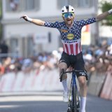 Quinn Simmons a fait presque toute la course en tête entre Aarau et Heiden. KEYSTONE/GIAN EHRENZELLER